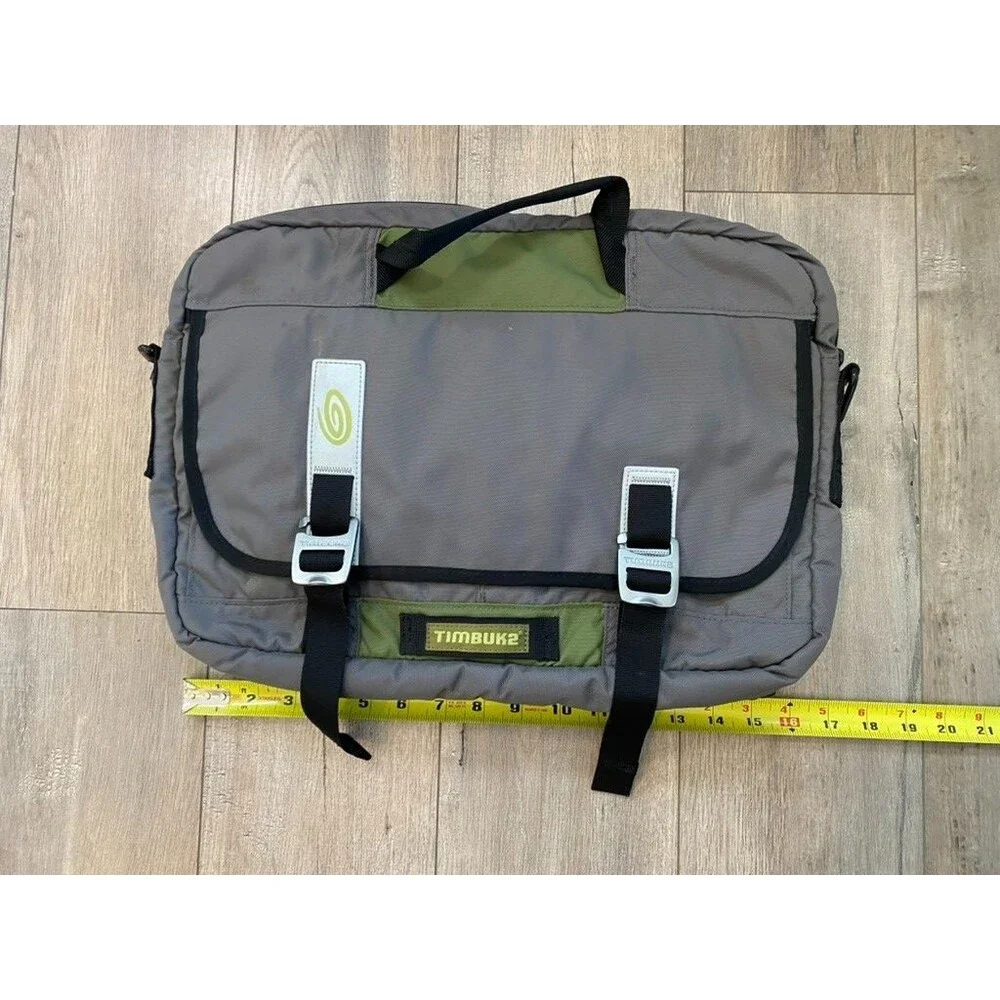 TIMBUK2 Closer Laptop Briefcase Messenger Bag Crossbody Gray